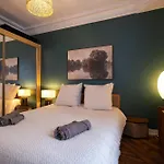 Charming Flat Sacre Coeur