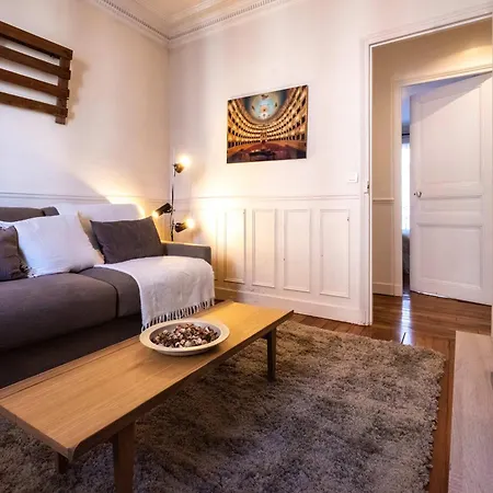 Charming Flat Sacre Coeur Apartment Paris